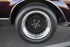 Buick Regal Limited Turbo T-Type on GNX Wheels 1987 года 